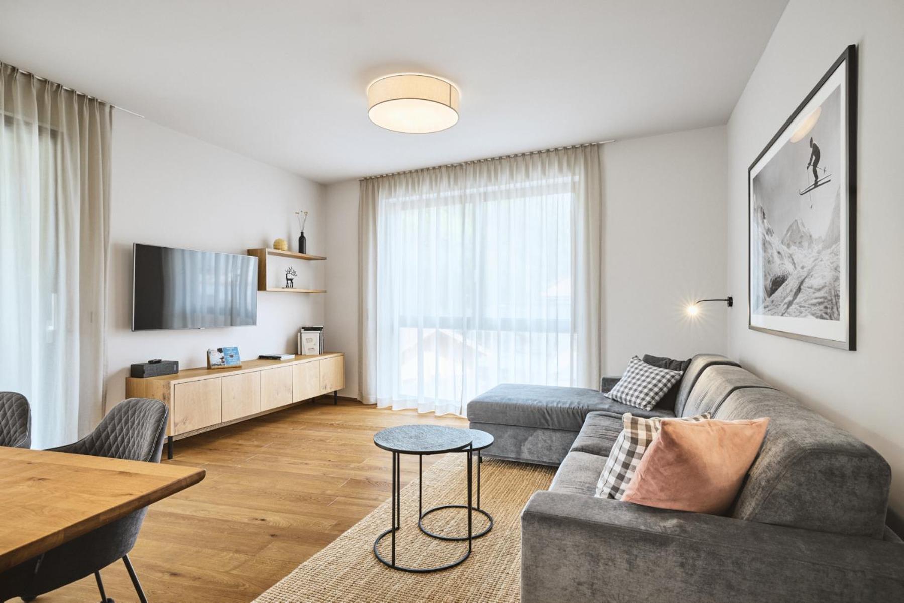Stilvolles, Lichtdurchflutetes Luxus-appartement In Der Residenz Silvretta - Inklusive Silvretta Card Premium * See